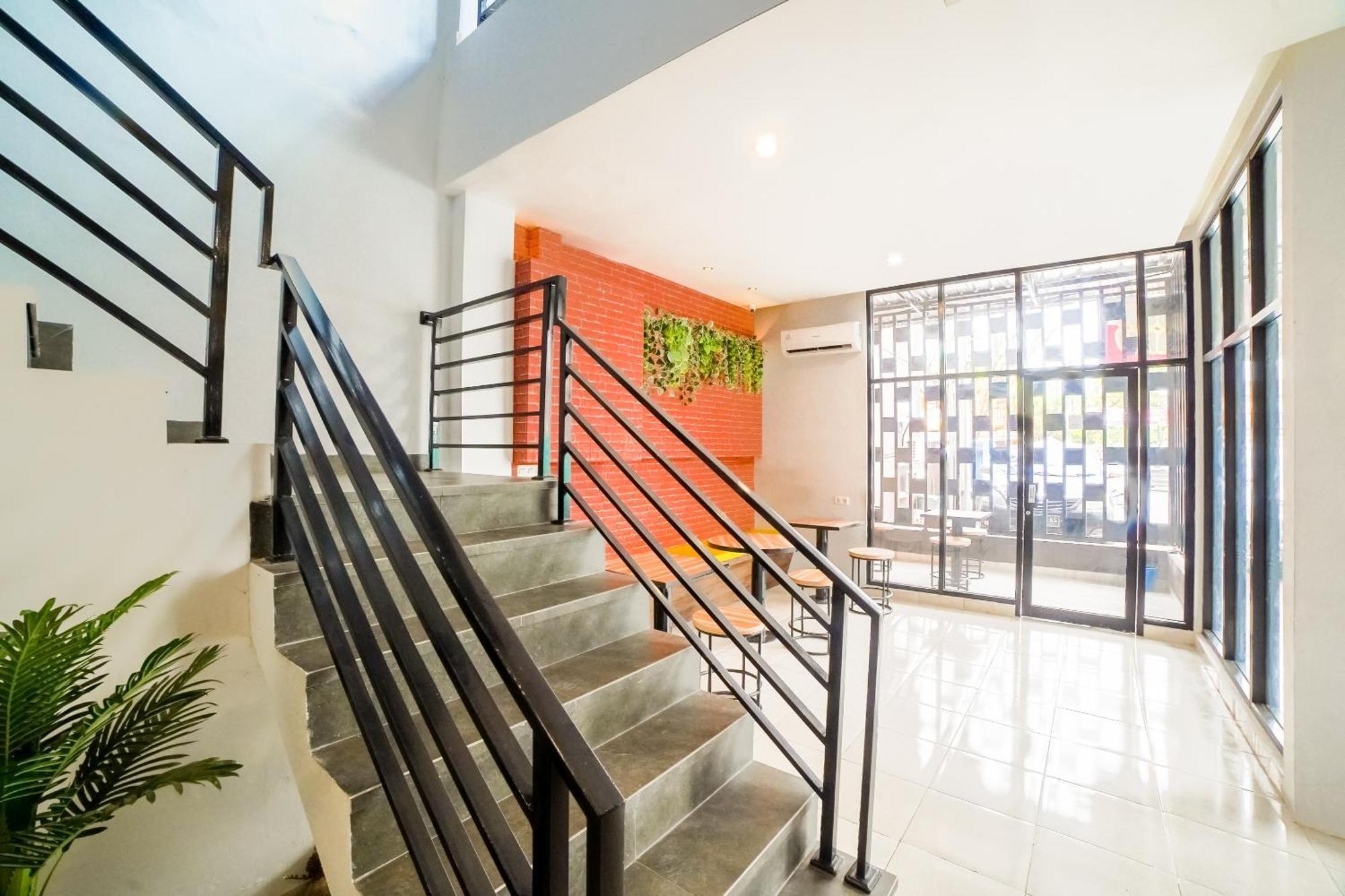 OYO 90874 Millenium Inn 2 Medan Exterior foto
